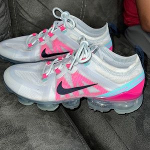 Nike vapor max shoes